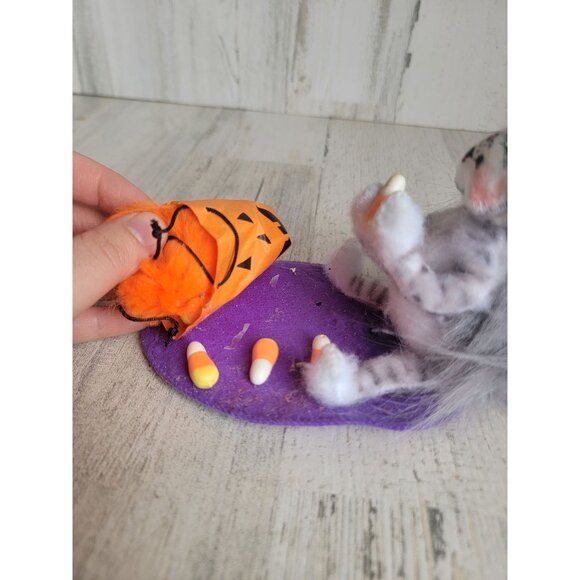 Annalee Sweet Tooth kitty candy corn Halloween - Picture 4 of 9